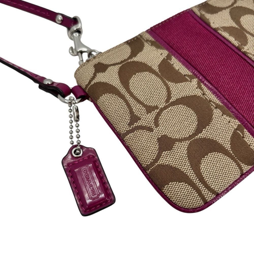 Coach Signature Wristlet Khaki/Passion Berry - Picture 4 of 8